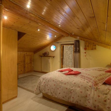 Appartamenti Lo Scoiattolo - Noce E Nocciola Pré-Saint-Didier Εξωτερικό φωτογραφία